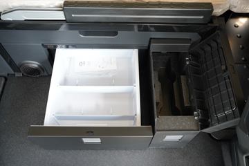 �ൺ��� ӥ; ͷ�Ȳ� 600���� 6X4 LNG�Զ���ǣ����(һ�����12��)(Һ��)ͼƬ