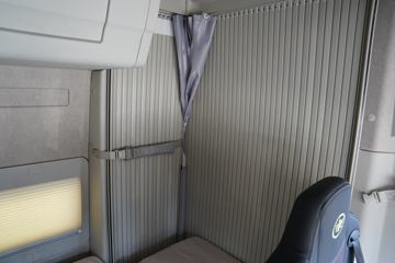 �ൺ��� ӥ; ͷ�Ȳ� 600���� 6X4 LNG�Զ���ǣ����(һ�����12��)(Һ��)ͼƬ