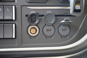 �ൺ��� ӥ; ͷ�Ȳ� 600���� 6X4 LNG�Զ���ǣ����(һ�����12��)(Һ��)ͼƬ