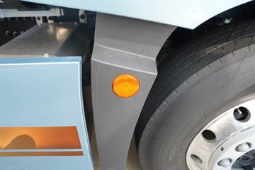 �ൺ��� ӥ; ͷ�Ȳ� 600���� 6X4 LNG�Զ���ǣ����(һ�����12��)(Һ��)ͼƬ