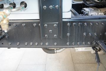 �ൺ��� ӥ; ͷ�Ȳ� 600���� 6X4 LNG�Զ���ǣ����(һ�����12��)(Һ��)ͼƬ