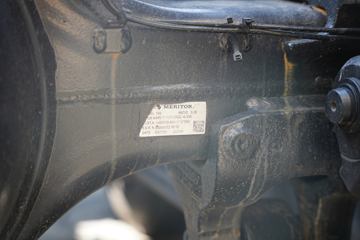 �ൺ��� ӥ; ͷ�Ȳ� 600���� 6X4 LNG�Զ���ǣ����(һ�����12��)(Һ��)ͼƬ