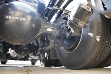 �ൺ��� ӥ; ͷ�Ȳ� 600���� 6X4 LNG�Զ���ǣ����(һ�����12��)(Һ��)ͼƬ