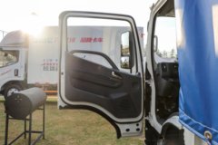 江铃 乐行E路达 4.5T 4.2米单排纯电动仓栅式轻卡(气刹)(JX5044CCYTGG2BEV)100.464kWh