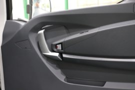 飞碟EW7&nbsp;电动载货车内饰图片