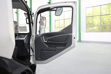 �ɵ�EW7 4.5T 4.18�׵��Ŵ��綯��ʽ�Ῠ100.27kWhͼƬ