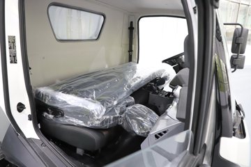 �ɵ�EW7 4.5T 4.18�׵��Ŵ��綯��ʽ�Ῠ100.27kWhͼƬ