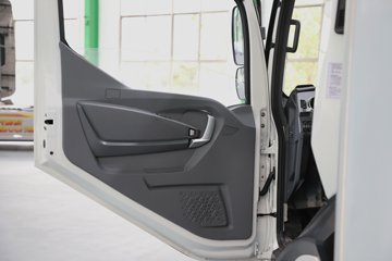 �ɵ�EW7 4.5T 4.18�׵��Ŵ��綯��ʽ�Ῠ100.27kWhͼƬ