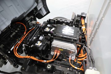 �ɵ�EW7 4.5T 4.18�׵��Ŵ��綯��ʽ�Ῠ100.27kWhͼƬ