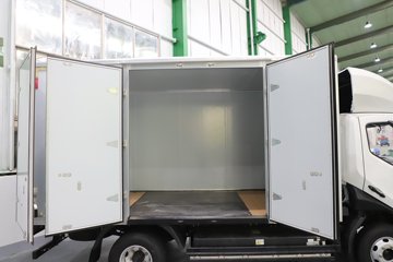 �ɵ�EW7 4.5T 4.18�׵��Ŵ��綯��ʽ�Ῠ100.27kWhͼƬ