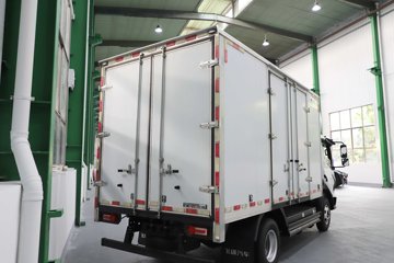 �ɵ�EW7 4.5T 4.18�׵��Ŵ��綯��ʽ�Ῠ100.27kWhͼƬ