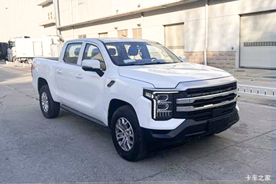 ���� ����7 Pro 2024�� ������ 2.0T���� 244���� �Զ����� ����˫��Ƥ��