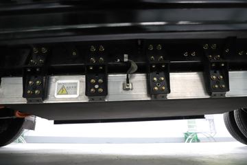 �ɵ�EF3 2024�� 4.3T 4.01�׵��Ŵ��綯����С��63.75kWhͼƬ