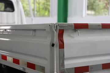 �ɵ�EF3 2024�� 4.3T 4.01�׵��Ŵ��綯����С��63.75kWhͼƬ