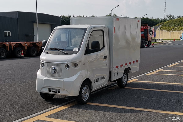 玉柴新能源 驭宝EC600 经济版 1.4T 1.97米单排纯电动厢式微卡(YCE5010XXYBEVS1)10.36kWh