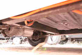 橙仕01&nbsp;电动封闭厢货底盘图片