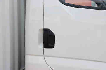 �ɵ�EF3 2024�� 4.4T 4.01�׵��Ŵ��綯��ʽС��56.67kWhͼƬ