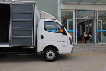 �ɵ�EF3 2024�� 4.4T 4.01�׵��Ŵ��綯��ʽС��56.67kWhͼƬ