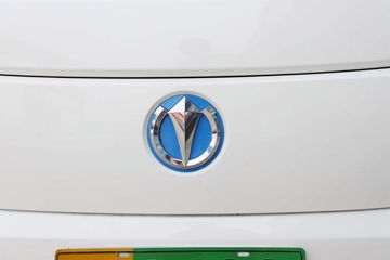 �ɵ�EF3 2024�� 4.4T 4.01�׵��Ŵ��綯��ʽС��56.67kWhͼƬ