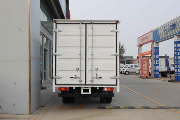 �ɵ�EF3 2024�� 4.4T 4.01�׵��Ŵ��綯��ʽС��56.67kWhͼƬ