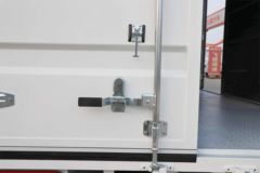 飞碟EF3 2024款 4.4T 4.01米单排纯电动厢式小卡(FD5040XXYD66BEV-1)56.67kWh