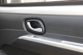 锐腾EV&nbsp;电动载货车内饰图片