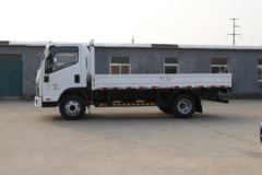 凯马 凯捷EV 4.5T 4.16米单排纯电动栏板轻卡(KMC1042BEVA336M3)81.144kWh