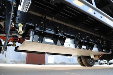 ���� ����EV 4.5T 4.16�׵��Ŵ��綯�����Ῠ81.144kWhͼƬ