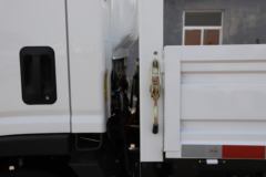 凯马 凯捷EV 4.5T 4.16米单排纯电动栏板轻卡(KMC1042BEVA336M3)81.144kWh