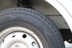 凯马 骏航ES7 3.2T 2座 5.265米纯电动封闭货车41.86kWh