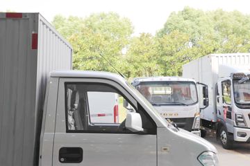 ���EC31S �ȷ���I 3.06�׵��Ŵ��綯��ʽ΢�� �д��º�38.64kWhͼƬ