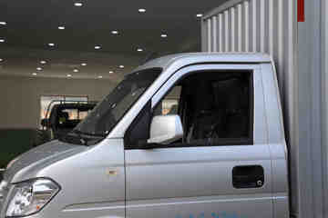 ���EC31S �ȷ���I 3.06�׵��Ŵ��綯��ʽ΢�� �д��º�38.64kWhͼƬ