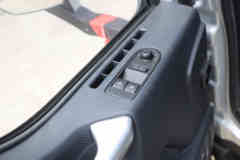 中国重汽HOWO 悍将PRO 155马力 4.15米单排栏板轻卡(法士特6档)(ZZ1047F3319F144)