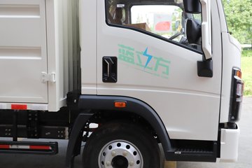 йHOWO ͳ˧ 4.5T 4.15׵Ŵ綯ʽῨ100kWhͼƬ