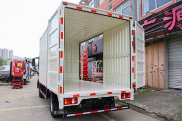 �й�����HOWO ͳ˧ 4.5T 4.15�׵��Ŵ��綯��ʽ�Ῠ100.46kWhͼƬ