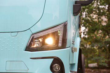 �������ó� ����S300 4.5T 4.2�׵��Ŵ��綯��ʽ�Ῠ(��ɲ)100.46kWhͼƬ