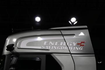 ���绪�� HS7 580���� 6X4 ǣ����(Һ��)ͼƬ