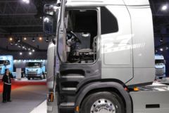 东风华神 HS7 580马力 6X4 牵引车(液缓)(DFD4258GL6QF5)