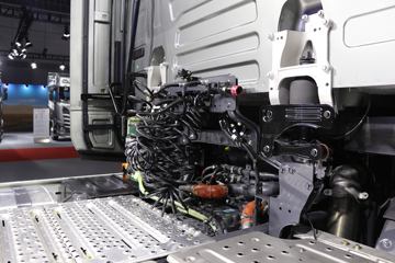 ���绪�� HS7 580���� 6X4 ǣ����(Һ��)ͼƬ