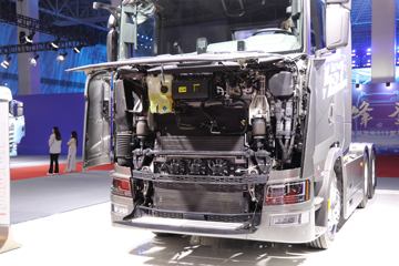 ���绪�� HS7 580���� 6X4 ǣ����(Һ��)ͼƬ