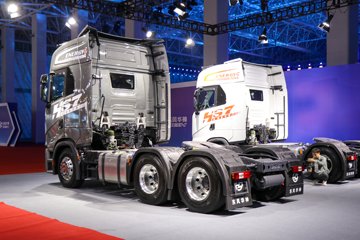 华神HS7&nbsp;牵引车外观                                                图片