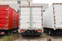 陕汽商用车 德龙G300 137马力 4.2米单排厢式轻卡(SX5046XXYNP6341)