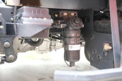 陕汽商用车 德龙G300 137马力 4.2米单排厢式轻卡(SX5046XXYNP6341)