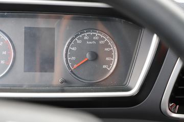 �������� Z1 ���Ŵ��綯��ʽ�ῨͼƬ