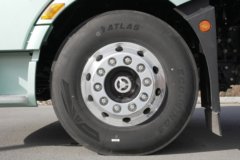 一汽解放 J6V重卡 领航版 660马力 6X4 LNG自动档牵引车(液缓)(CA4250P66M26T1E6)
