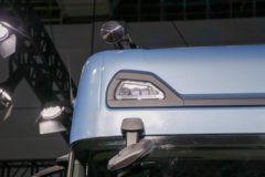 东风华神 HS7 580马力 8X4 AMT自动档载货车