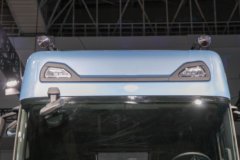 东风华神 HS7 580马力 8X4 AMT自动档载货车