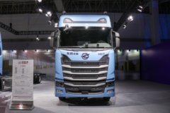 东风华神 HS7 580马力 8X4 AMT自动档载货车