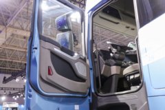 东风华神 HS7 580马力 8X4 AMT自动档载货车