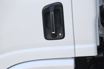 �������ó� ����S300 ���а� 4.5T 4.2�׵��Ŵ��綯��ʽ�Ῠ(��ɲ)100.07kWhͼƬ